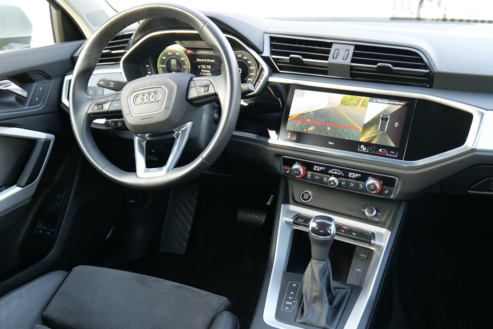 Audi Q3 TFSI e 45 TFSI e 180(245) kW(PS) S tronic foto 3