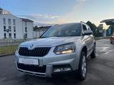 Skoda Yeti Ambition Outdoor*AUTOMATIK*ANHÄNGERK.*USB - gebrauchte Skoda Kleinbus