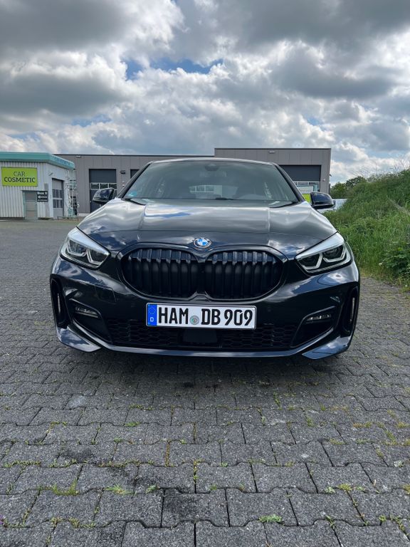Image of BMW 118