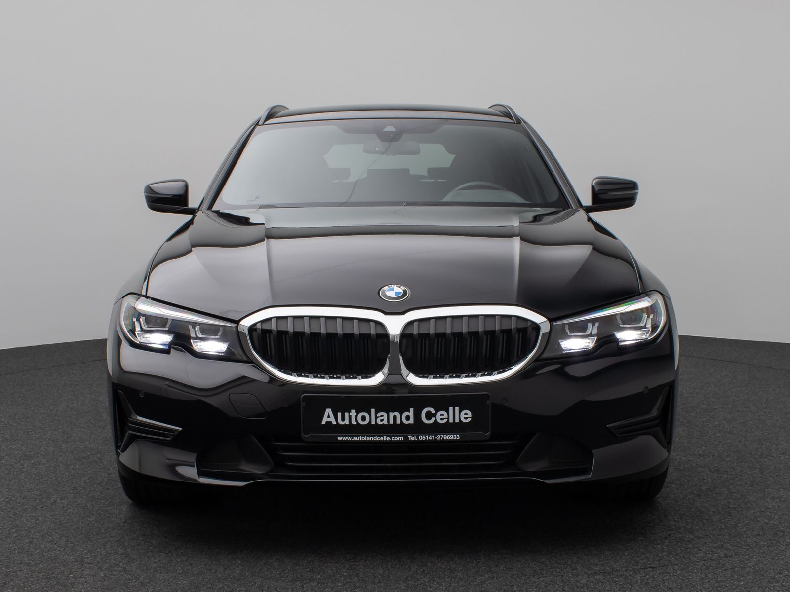 Fahrzeugabbildung BMW 320d  Kamera DAB HiFi DrivAssist Alarm LED Sport