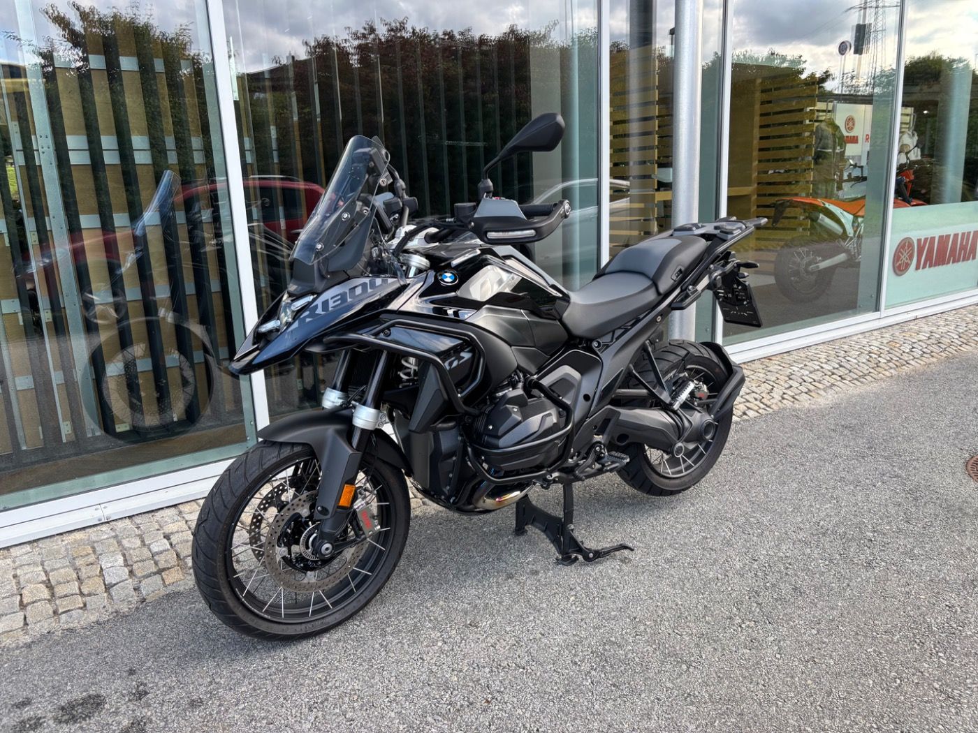 Fahrzeugabbildung BMW R 1300 GS Triple Black