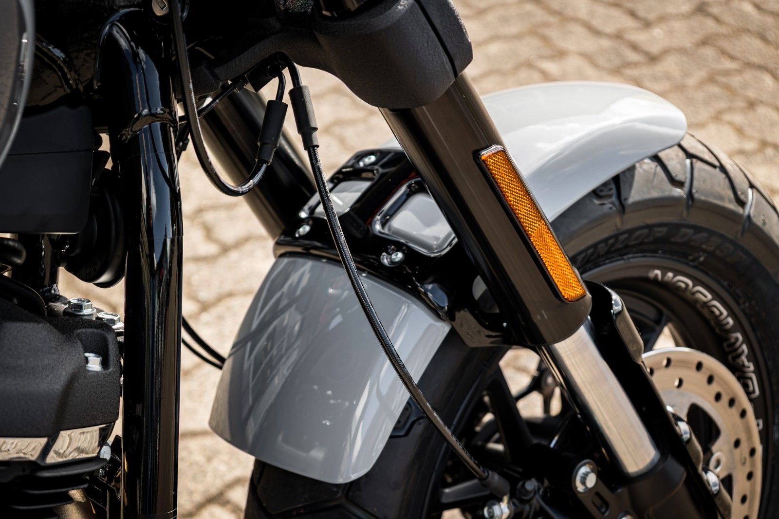 Fahrzeugabbildung Harley-Davidson FXFBS Fat Bob 114 CUI Softail - Jekill & Hyde