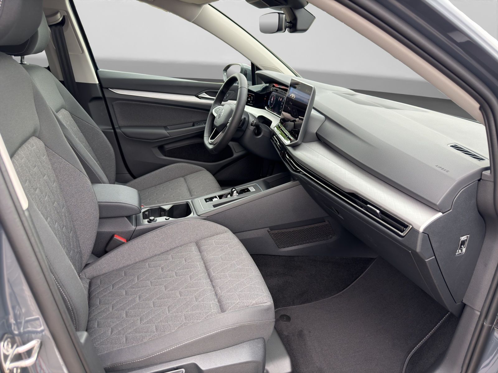 Volkswagen Golf 1.5 eTSI DSG LIFE ACC PDC LM17 KAMERA foto 4
