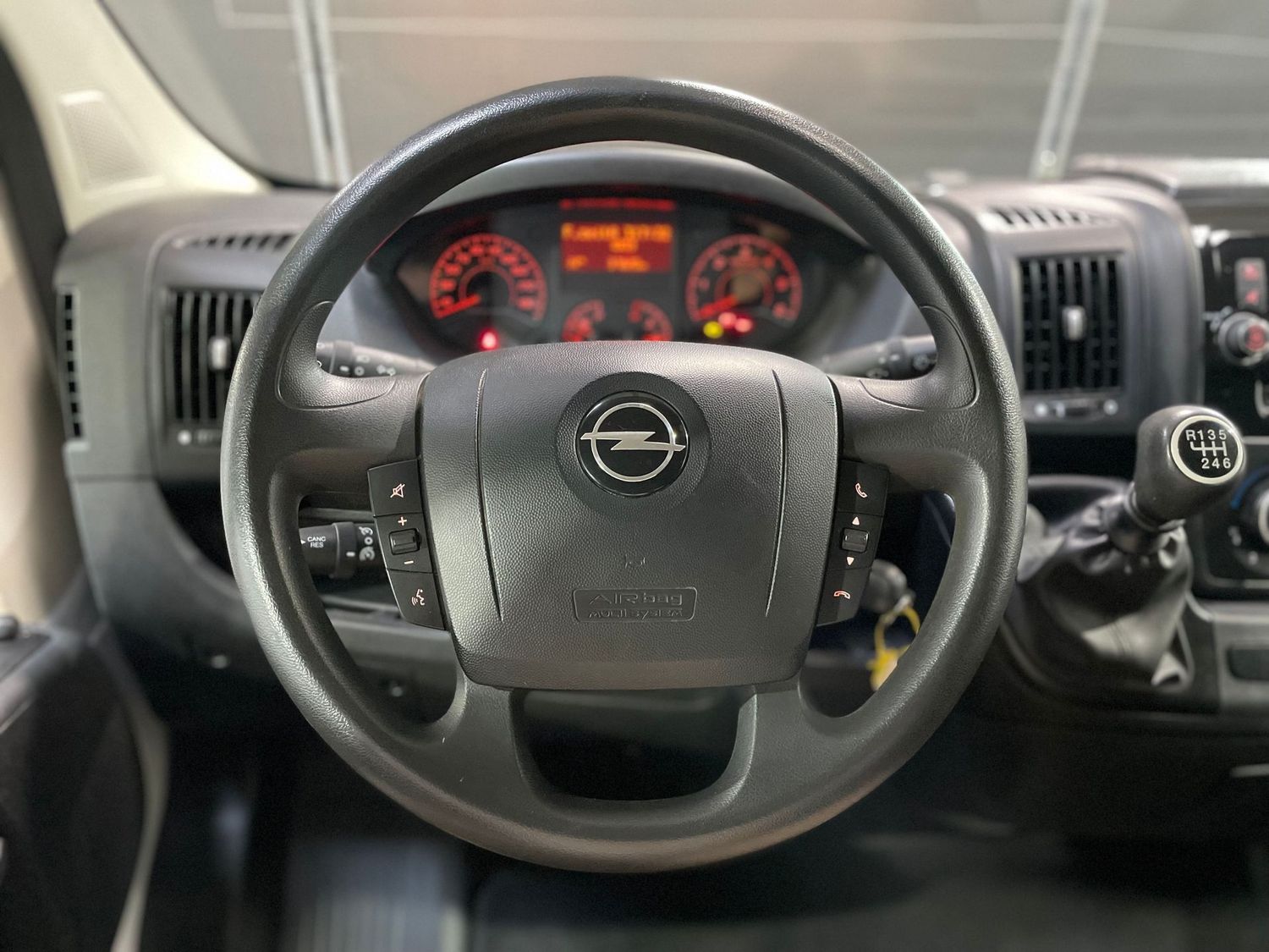 Fahrzeugabbildung Opel Movano HKa L2H2 3,5t Edition #Tempomat#Klima#DAB