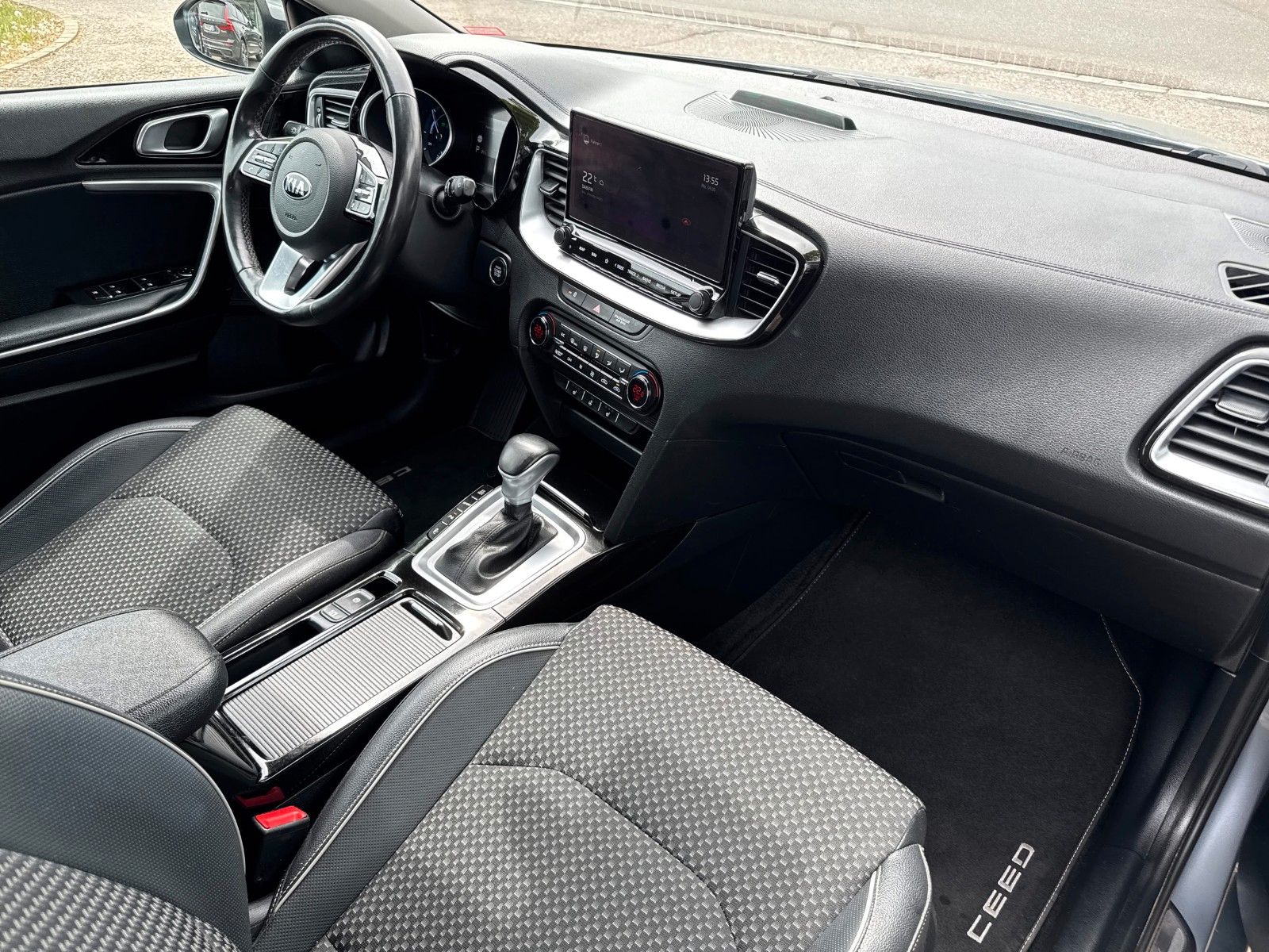 Fahrzeugabbildung Kia cee'd Sportswagon Plug-In-Hybrid Spirit TECHNOLO