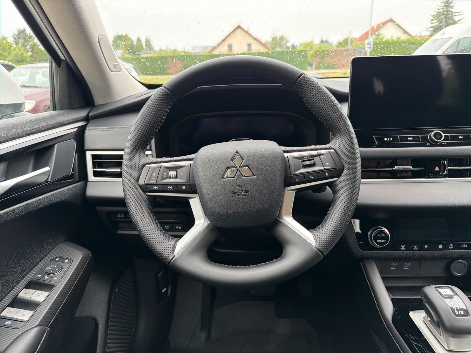 Mitsubishi Plug-in Hybrid Outlander - Bild 22