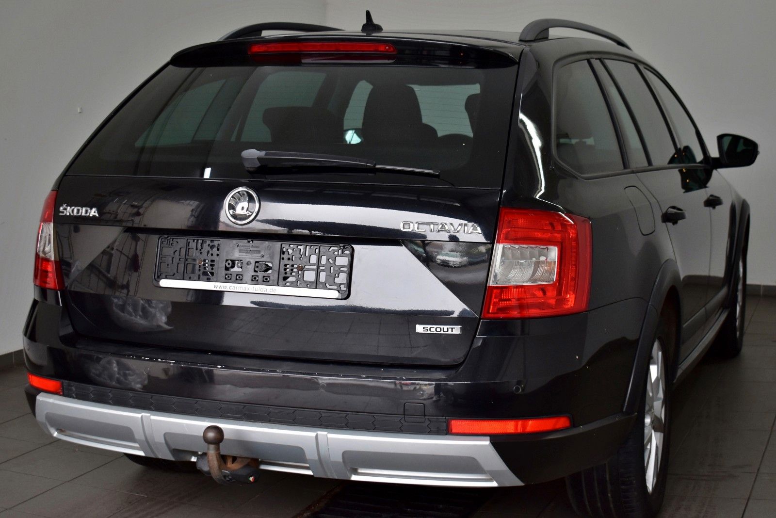 Fahrzeugabbildung SKODA Octavia Combi Scout 4x4,DSG,Navi,Panorama,AHK