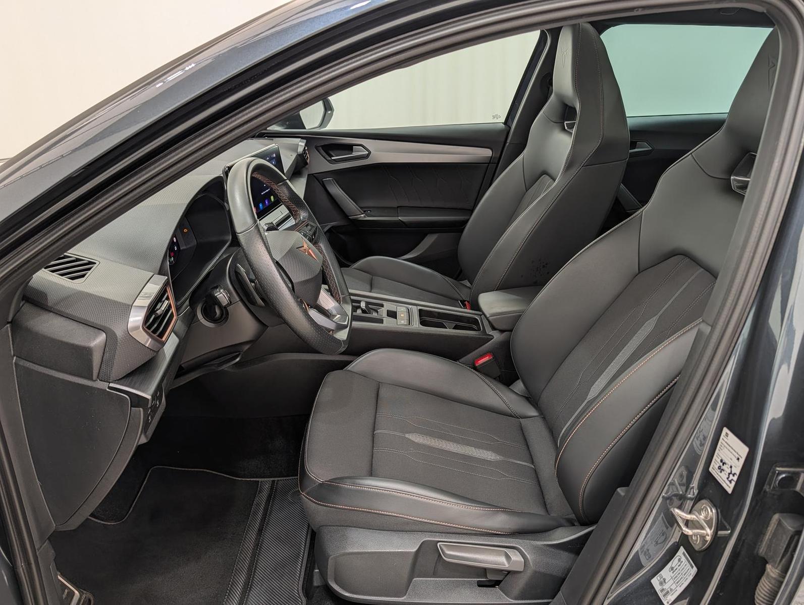 Cupra Leon ST 2.0 TSI DSG VZ 4Drive Beats Pano FULL LI, миниатюра 7