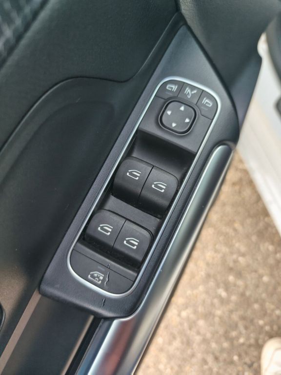 MERCEDES-BENZ B 250 17