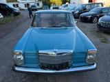 Mercedes-Benz 200D - Mercedes-Benz 200 Oldtimer mit Diesel-Antrieb
