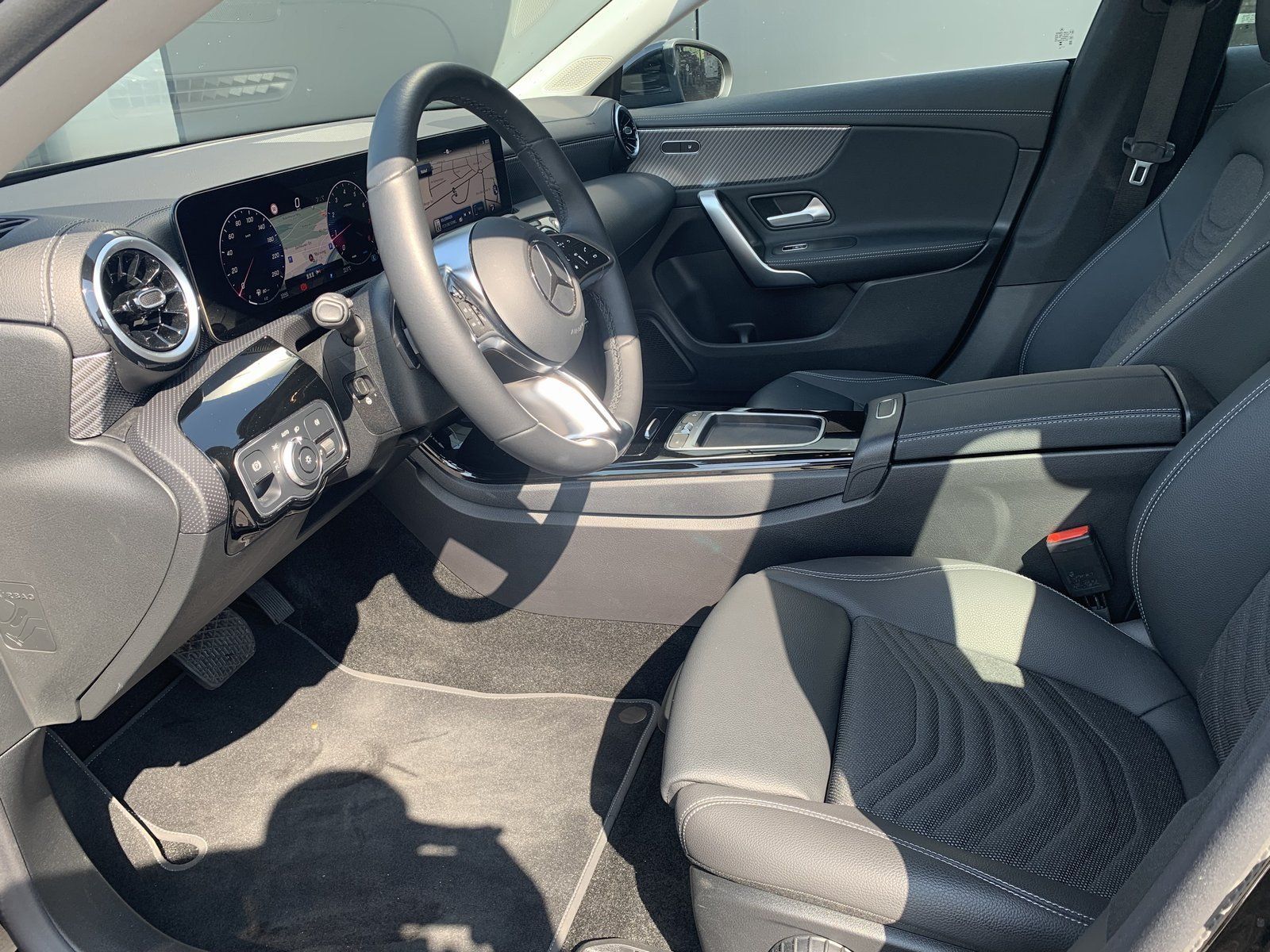 Fahrzeugabbildung Mercedes-Benz CLA 180 SB Progressive (EURO 6d)