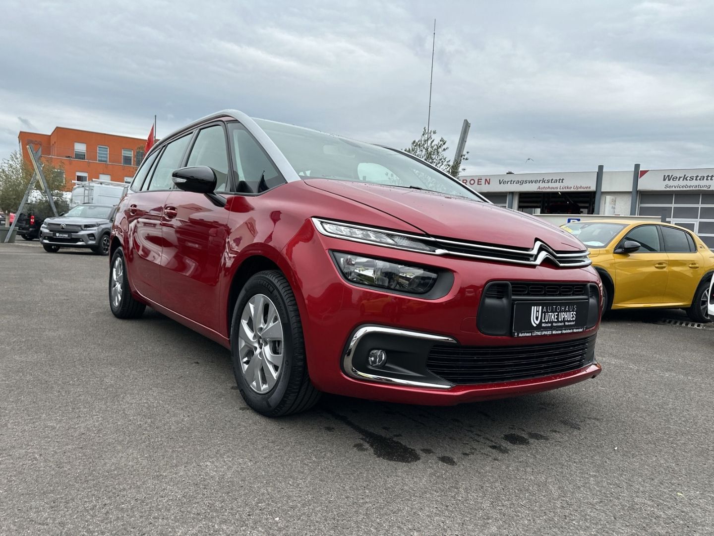 Fahrzeugabbildung Citroën Grand C4 Space Tourer Feel PureTech 130 1.2 AHK-