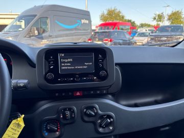 Bild 12 Fiat Panda Mild Hybrid 1.0 DAB Spurhalteass. Verkehrs