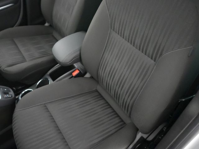 Zafira Tourer ACTIVE+7-SITZE+SITZ-/LENKRADHEIZUN