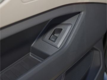 Volkswagen T7 Multivan Edition lang 2.0 TDI DSG AHK Navi Ka