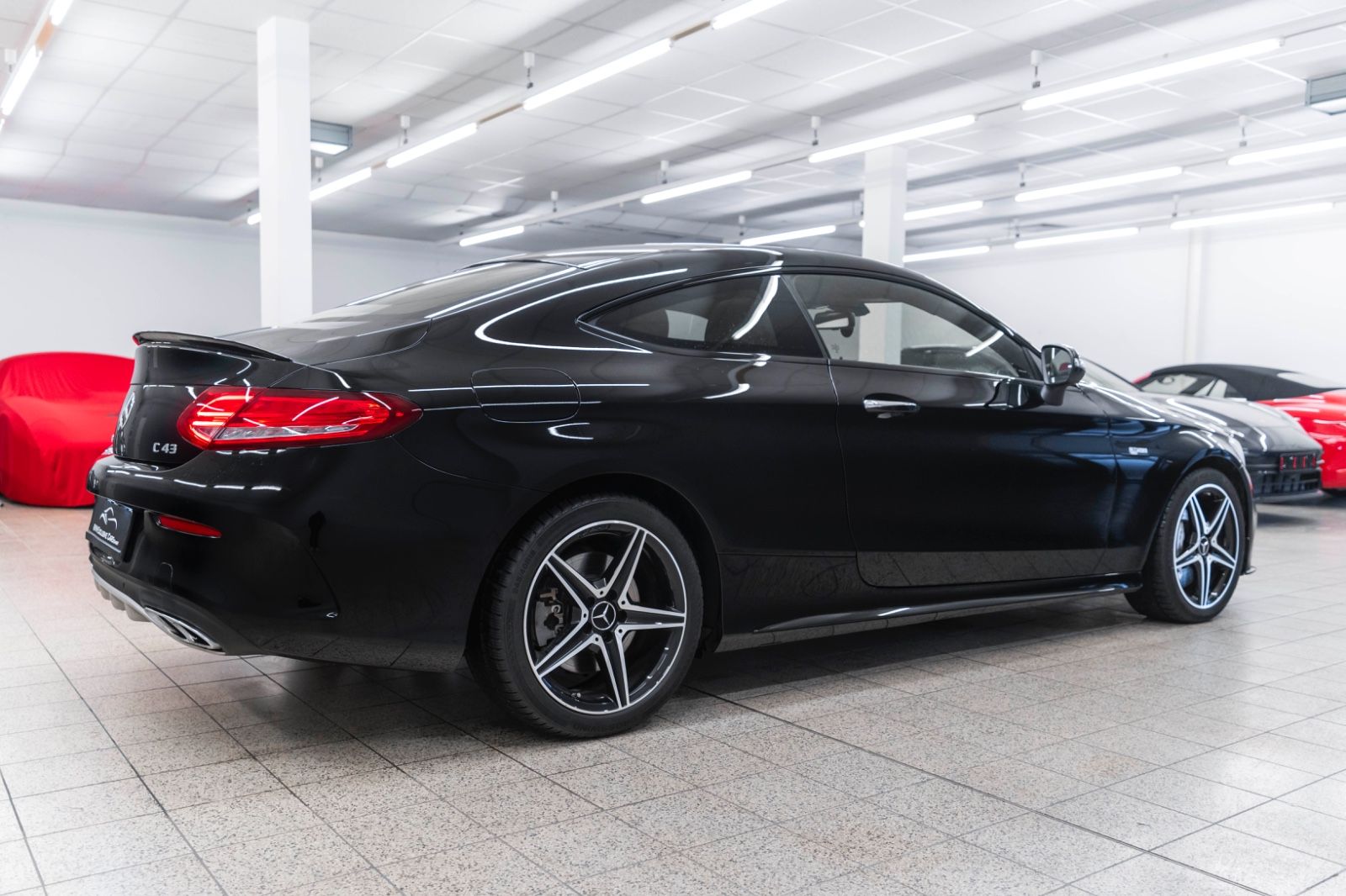 Fahrzeugabbildung Mercedes-Benz C 43 AMG 4Matic KAM LED NAV TOTW M+S