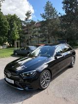 Mercedes-Benz E 220 d T Autom.  AMG VOLLAUSLASTUNG 