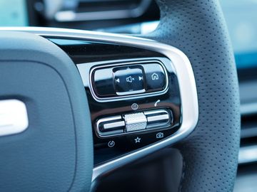 Bild 18 BAIC BJ40 4x4 Pano LED e. Trittbretter