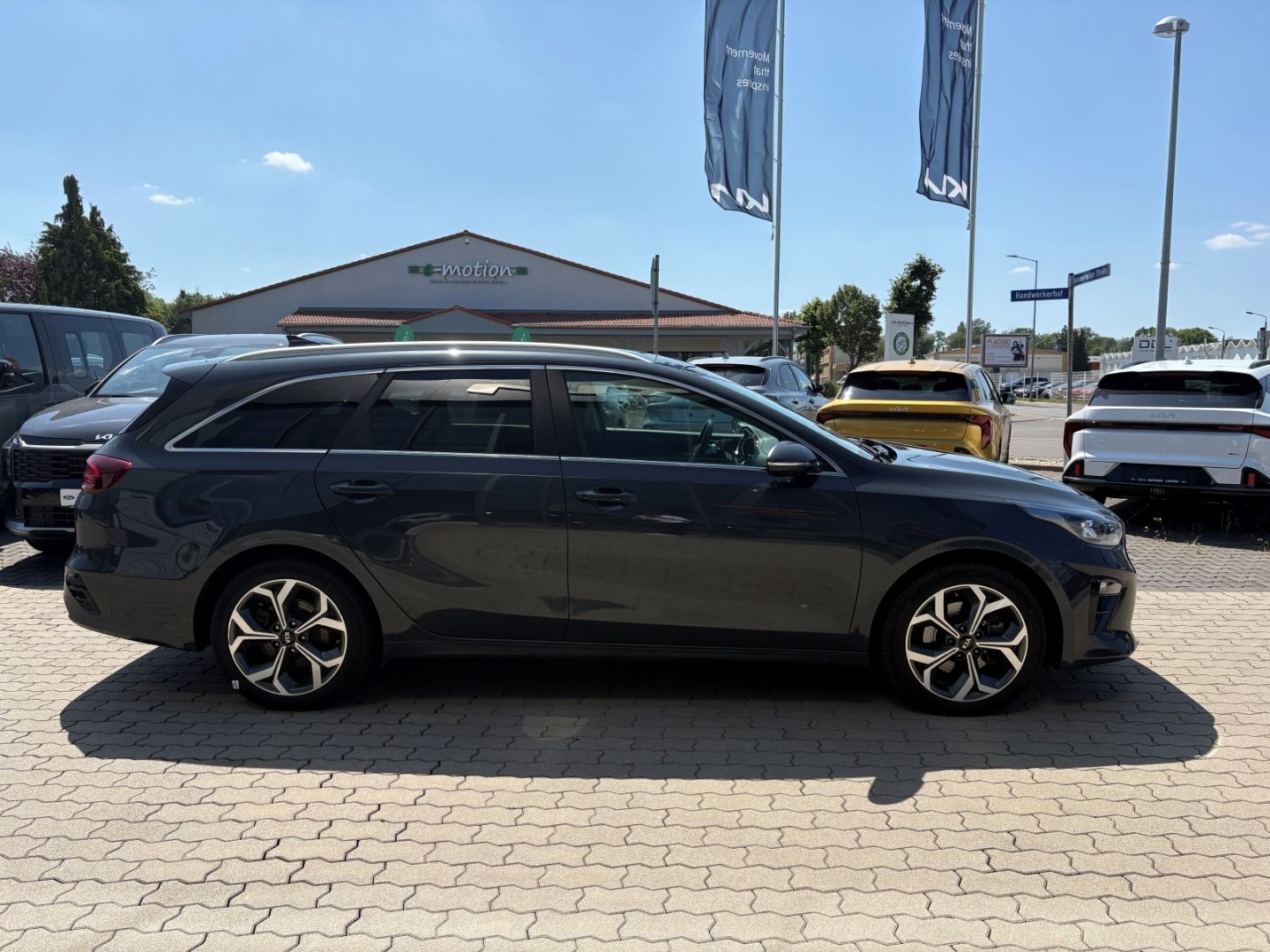 Fahrzeugabbildung Kia Ceed_sw Sportswagon Platinum Edition 1.6 CRDi EU