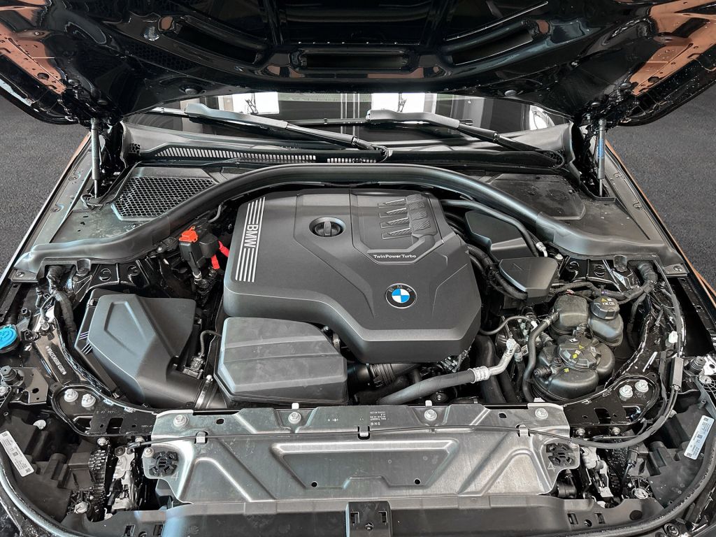 BMW 230 - Bild 8