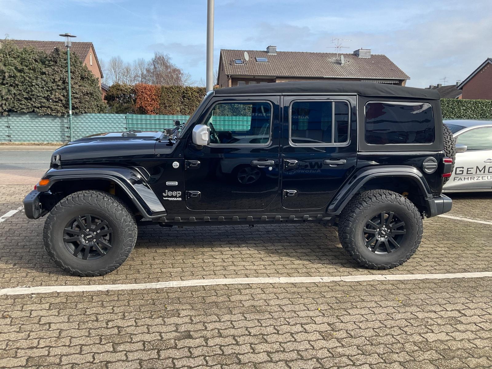 Jeep Wrangler / Wrangler Unlimited Sahara