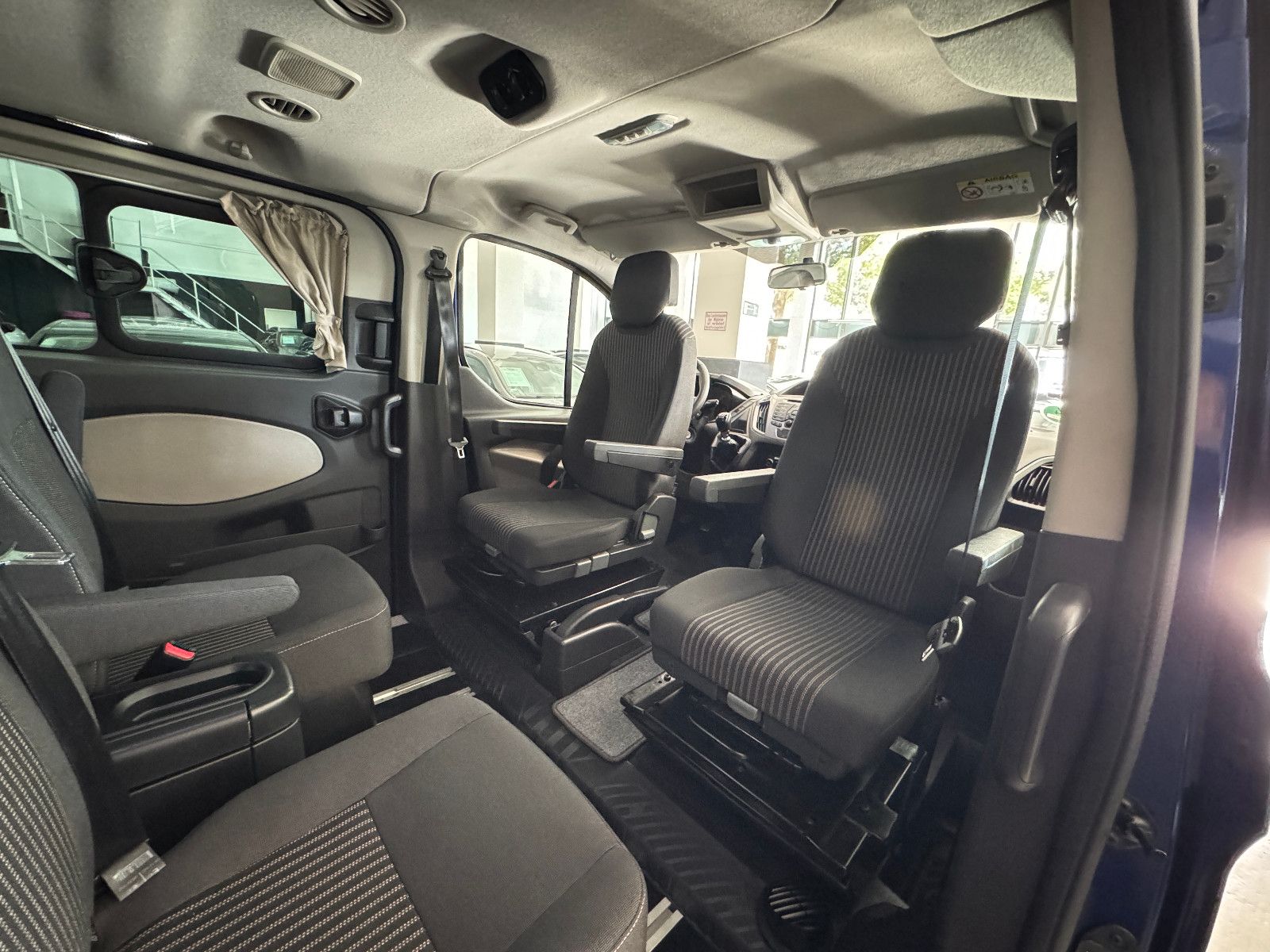 Fahrzeugabbildung Westfalia WESTFALIA BUSINESS EDITION EUROLINE FORD 7SITZER
