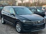 Volkswagen Tiguan Allspace Highline 4Motion*7 SITZER*NAVI*L - VW Unfallwagen