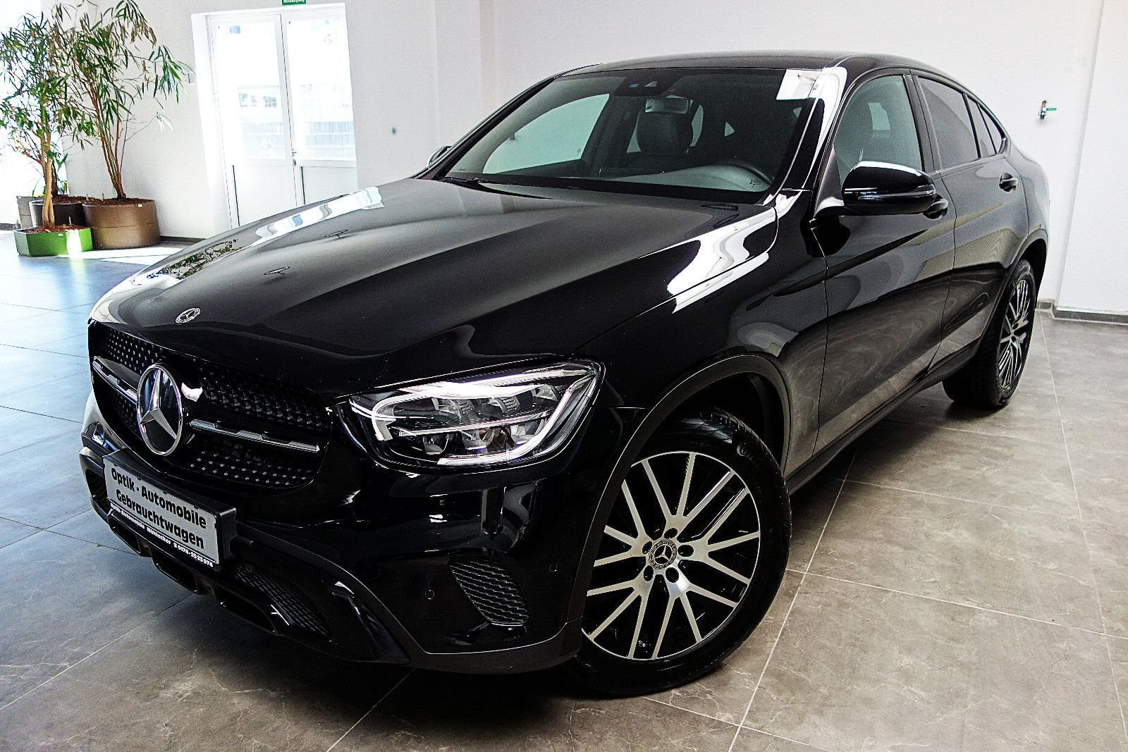 MERCEDES-BENZ GLC 300 Coupe 4Matic 9G/Distronic/Night/MBUX/19Z
