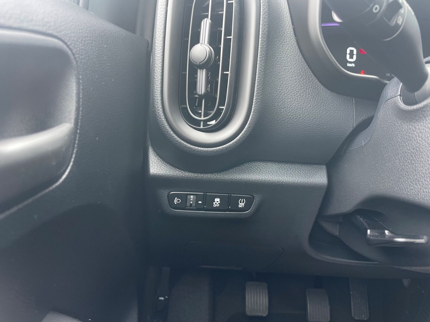 Fahrzeugabbildung Kia Picanto Vision Kamera PDC DAB Navi Verkehrszeich