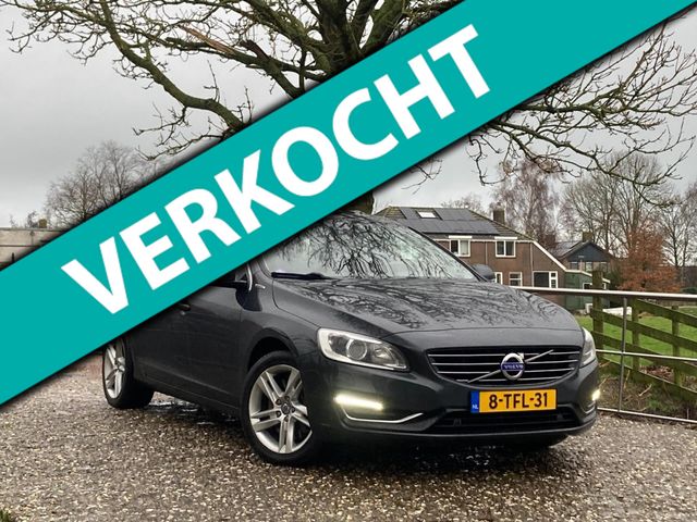 Volvo V60 2.4 D6 AWD Plug-In Hybrid Summum | Leder + O