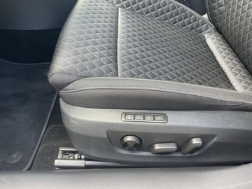 Skoda Superb Combi III 2.0 TDI DSG Ambition NAVI CAM