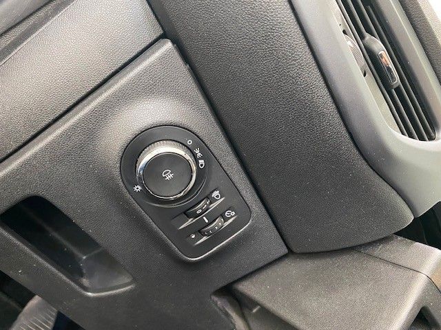 Fahrzeugabbildung Opel Corsa E 1.2 EDITION 5-TÜR KLIMA/SHZ/PDC/TEMP.