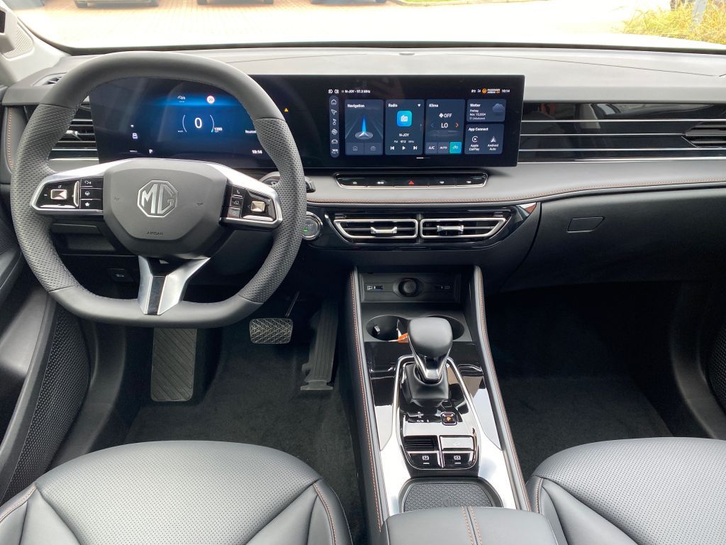 Fahrzeugabbildung MG HS 1.5T Automatik Luxury *Allwetter*LED*Cam*