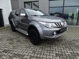 Mitsubishi L200 Top Doppelkabine 4WD NAVI, GARANTI, ALLRAD - scheckheftgepflegte Mitsubishi L200