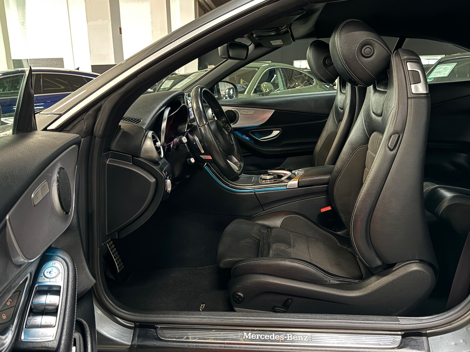 Fahrzeugabbildung Mercedes-Benz C 200 9GT CABRIO 2X AMG LINE AIRSCARF 360°KAMERA