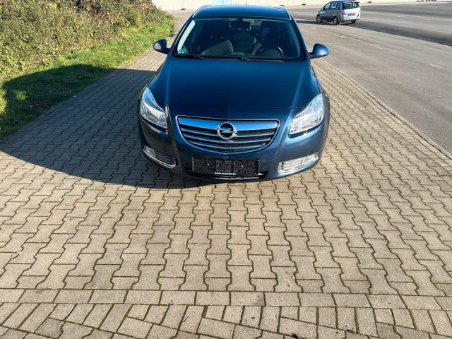 Opel insignia 2.0 Diesel mit neu tüv bis 2...