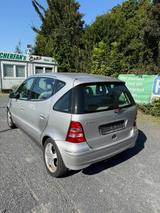 Mercedes-Benz A 190. AUTOMATIK+KLIMA+AHK - Mercedes-Benz A 190