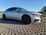 Volkswagen Arteon 2.0 TDI SCR 176kW DSG 4MOTION R-Line ... - VW Arteon in Halle