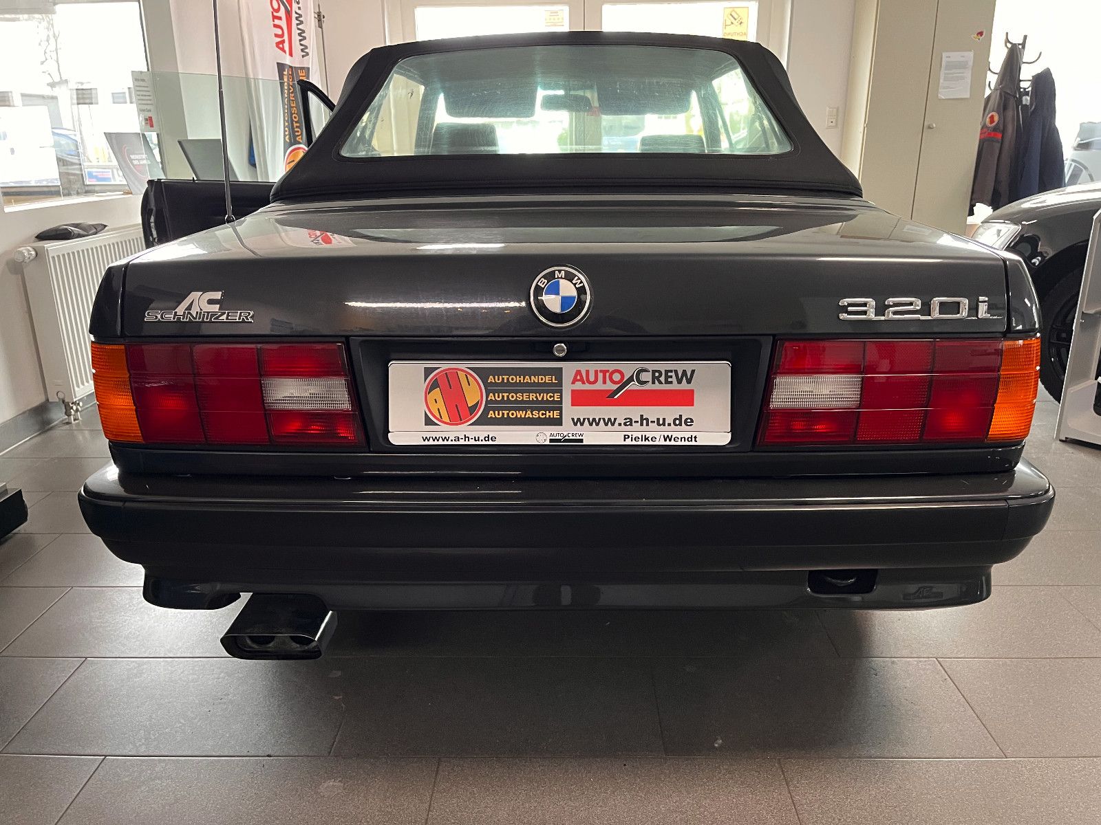 Fahrzeugabbildung BMW 320i Cabrio  A/C Schnitzer Optik / nur 99044 km
