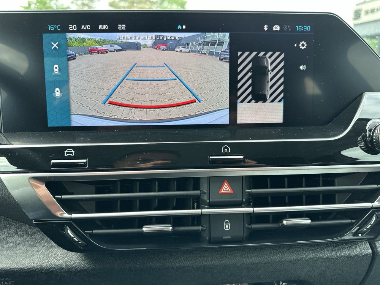 Fahrzeugabbildung Citroën C4 BlueHDi 130 S&S EAT8 Plus