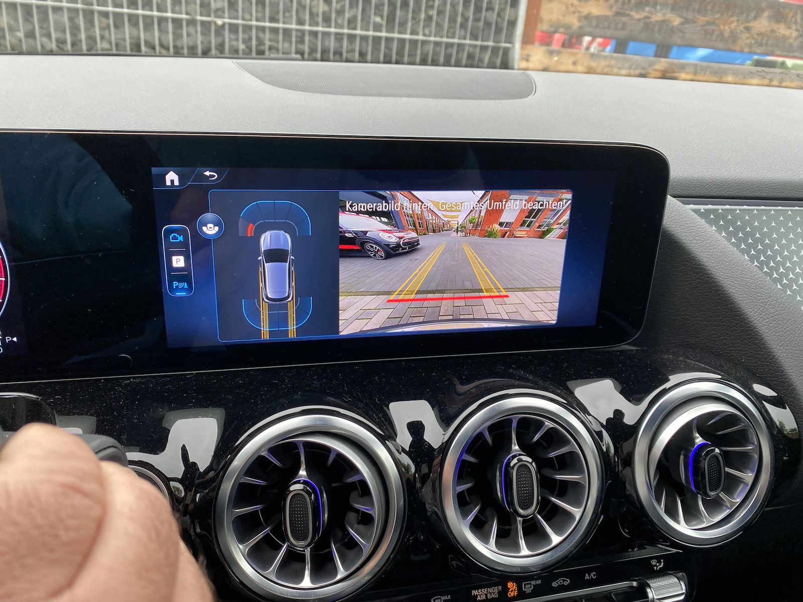 Fahrzeugabbildung Mercedes-Benz GLA 250 4M Progressive Advanced+/