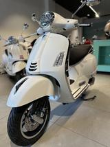 Vespa GTS 300 SUPER E5 BIANCO B04 - Angebote