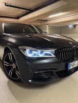 BMW 740d xDrive - Scheckheftgepflegt bei bmw  - graue BMW 740