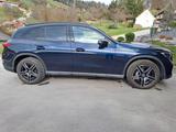 Mercedes-Benz GLC 220 d 4MATIC AMG line Nautikblau metalic