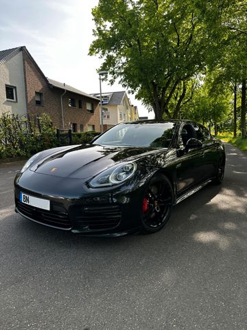 Porsche Panamera GTS | Approved + Checkheft | VollAust.