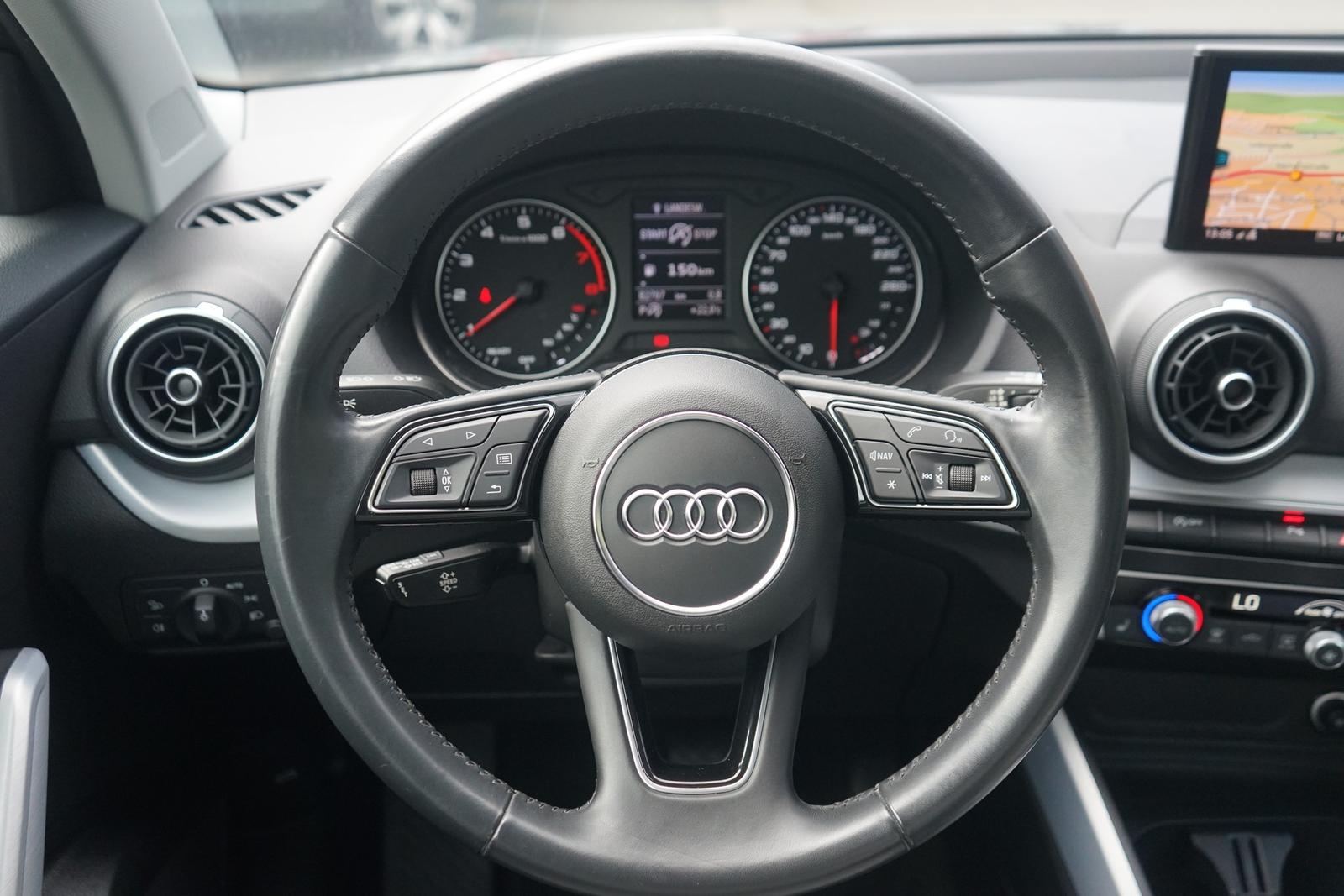 Audi Q2 35 1.5 TFSI advanced LED Navi Tempomat Leder, миниатюра 13