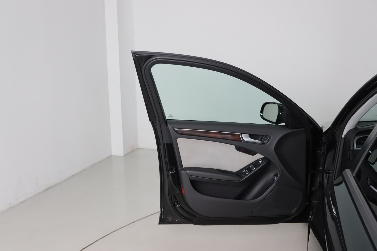 Fahrzeugabbildung Audi A4 3.0 TDI S tronic * Xenon * Navi * el. Sitze