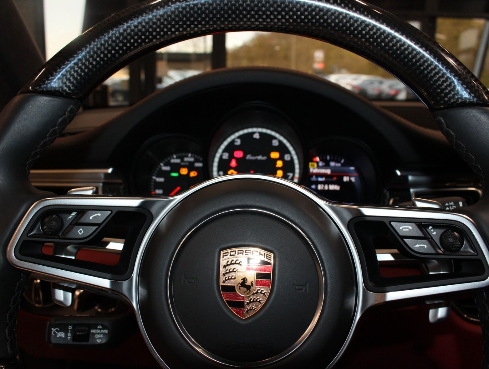 Fahrzeugabbildung Porsche Macan Turbo mit Performance Paket*2.Hand*Kamera