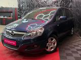 Opel Zafira B Design Edition*Automatik*Erst 131Tkm* - Opel Zafira: B Edition