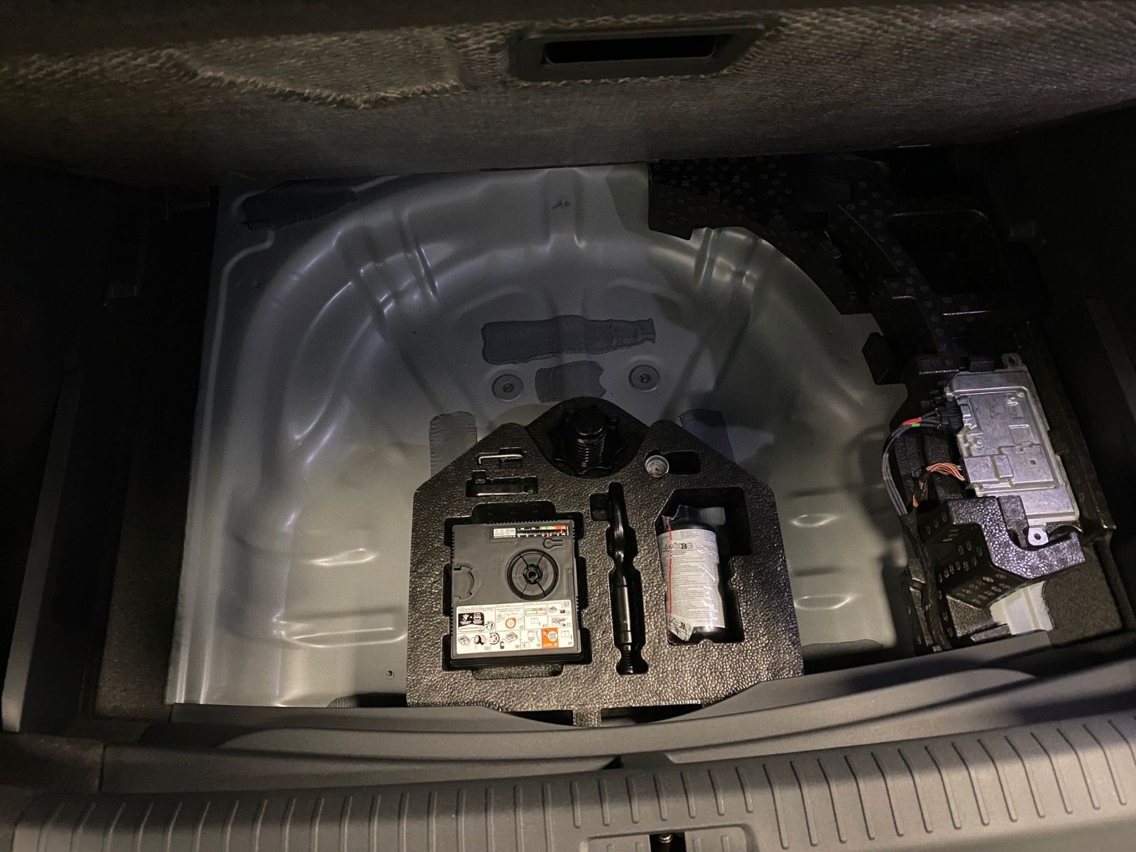 Fahrzeugabbildung CUPRA Formentor 1.5 eTSI MHEV DSG+MATRIX+NAVI+360°KAME